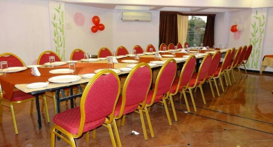 Hotel Prolific Inn Durga, Nashik 5